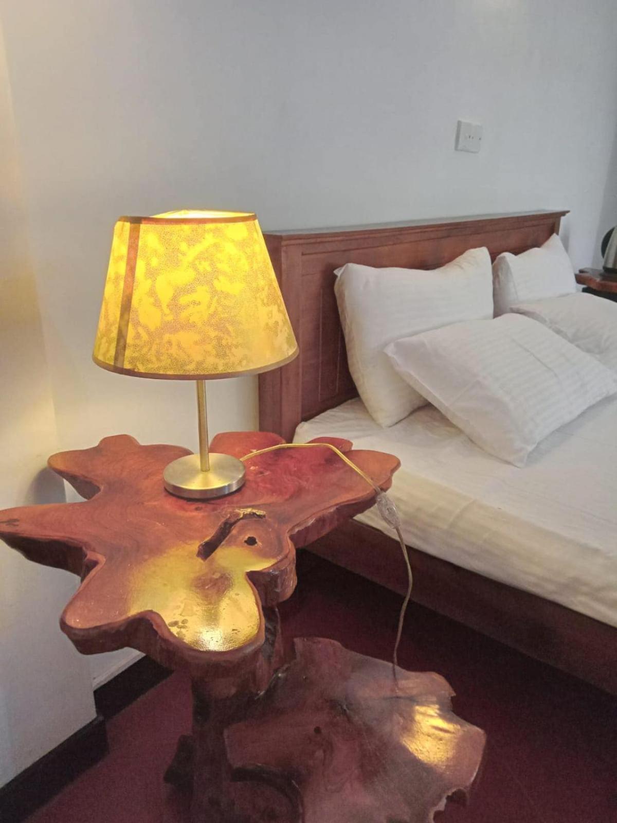 Kandy Gem Inn Blue Hotel Esterno foto