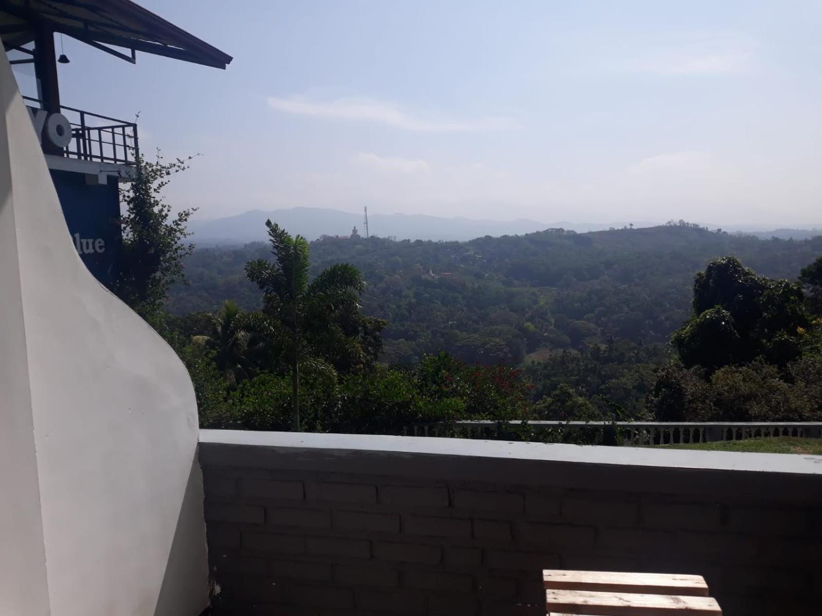 Kandy Gem Inn Blue Hotel Esterno foto
