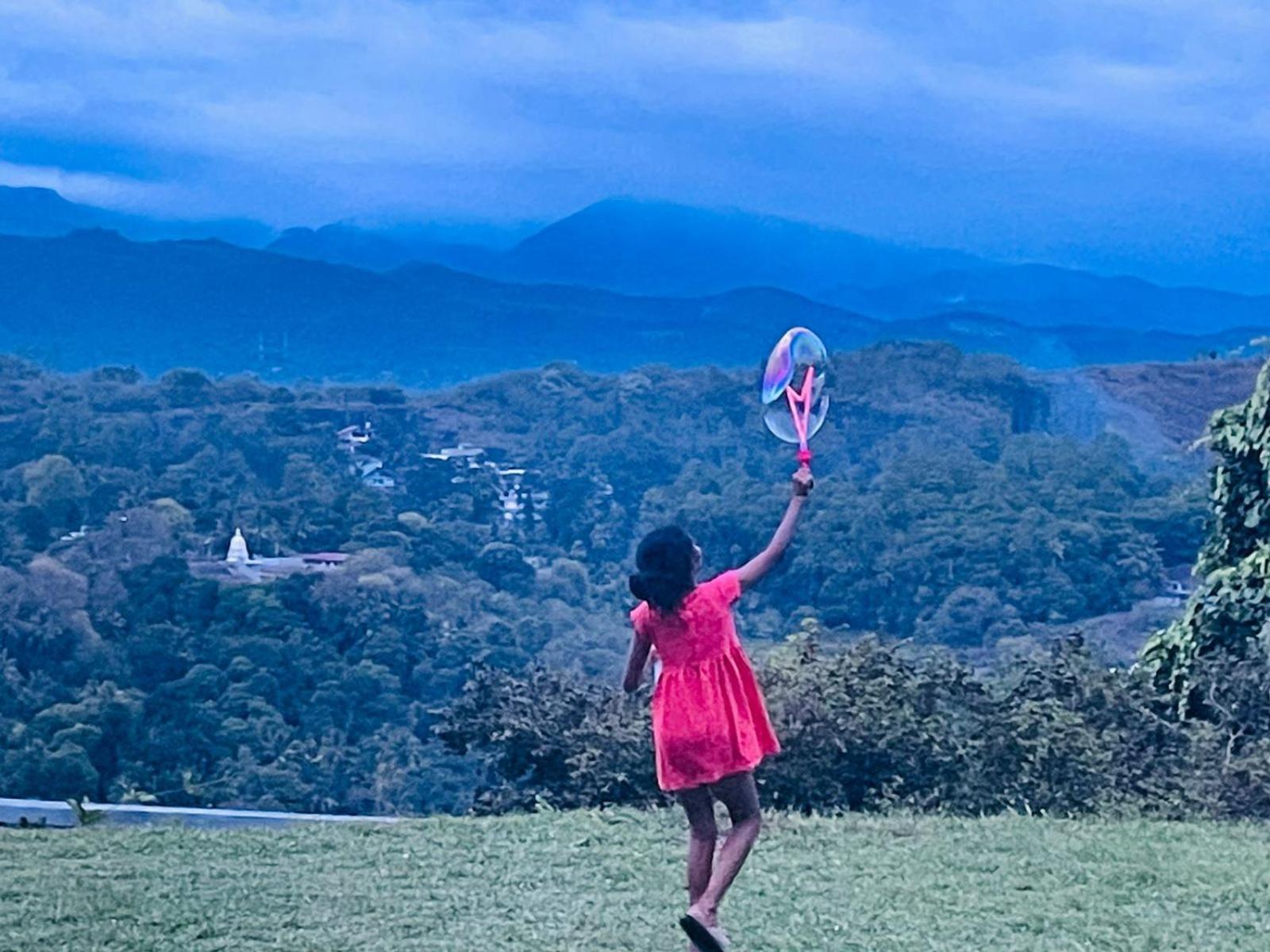 Kandy Gem Inn Blue Hotel Esterno foto